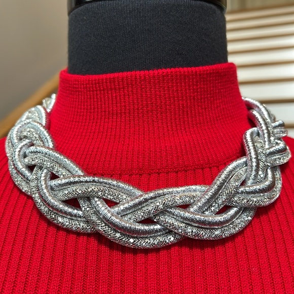 STATEMENT NECKLACE DRESSY BRAID D SILVER TONE 20” - Picture 3 of 7